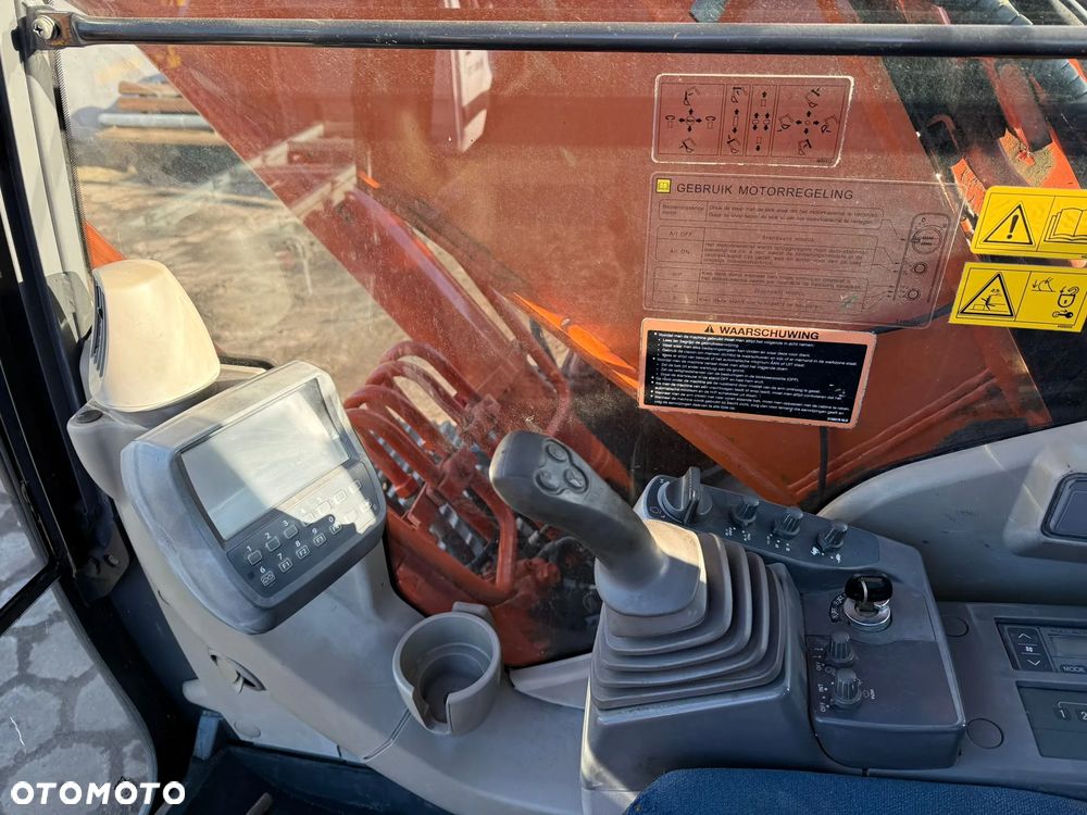 Hitachi ZX180LC-3 - 9