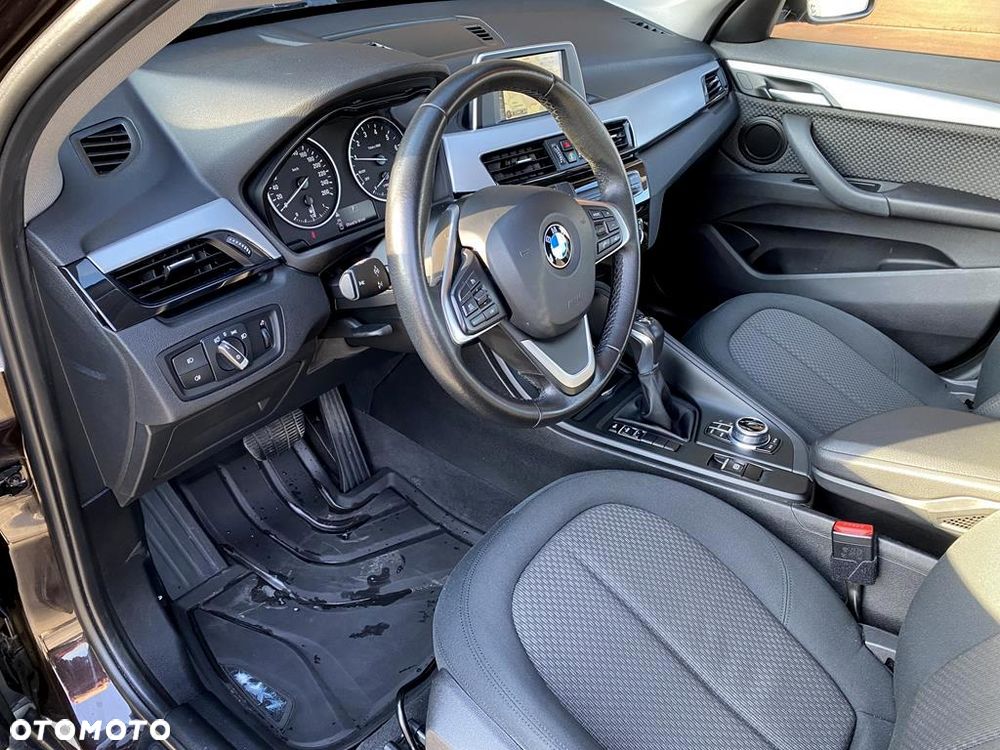 BMW X1 sDrive20i Advantage - 18
