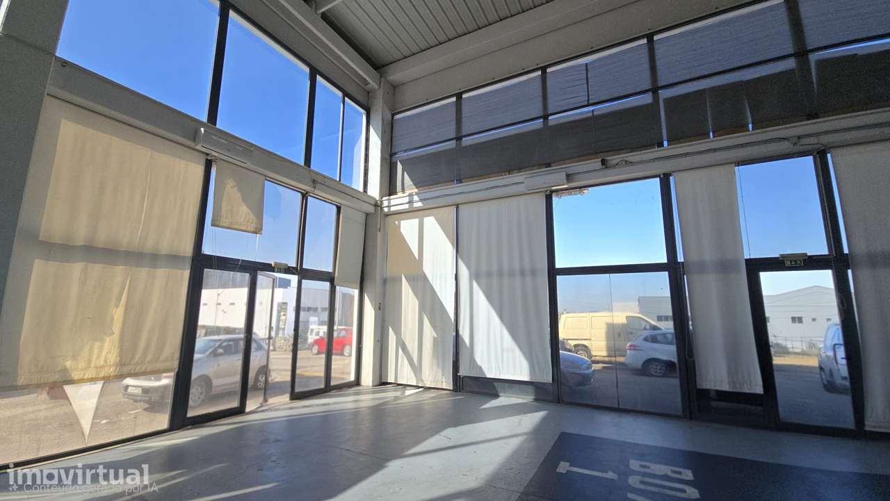 Arrenda se Armazém 150m2 - Grande imagem: 3/5