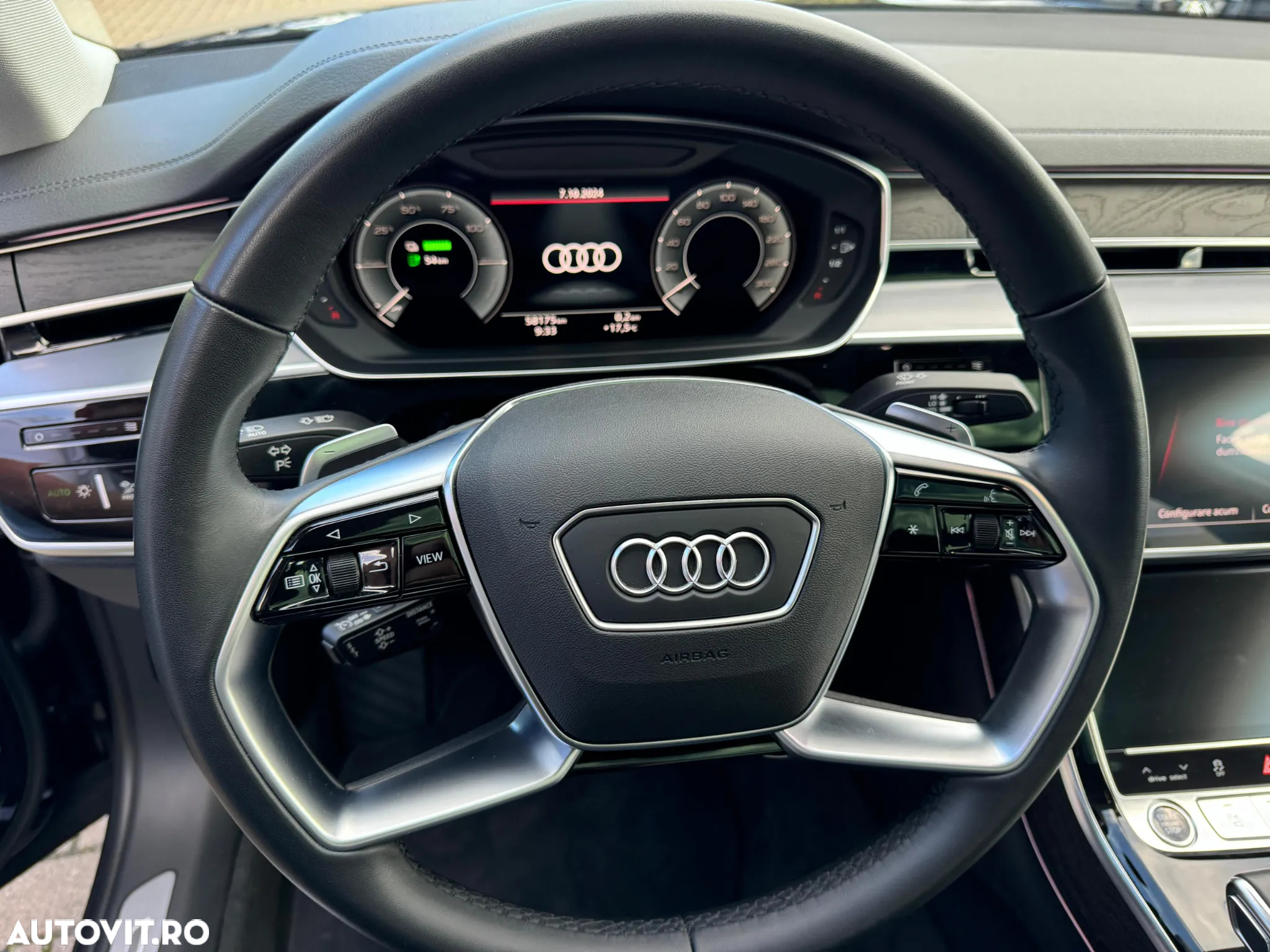 Audi A8 - 7