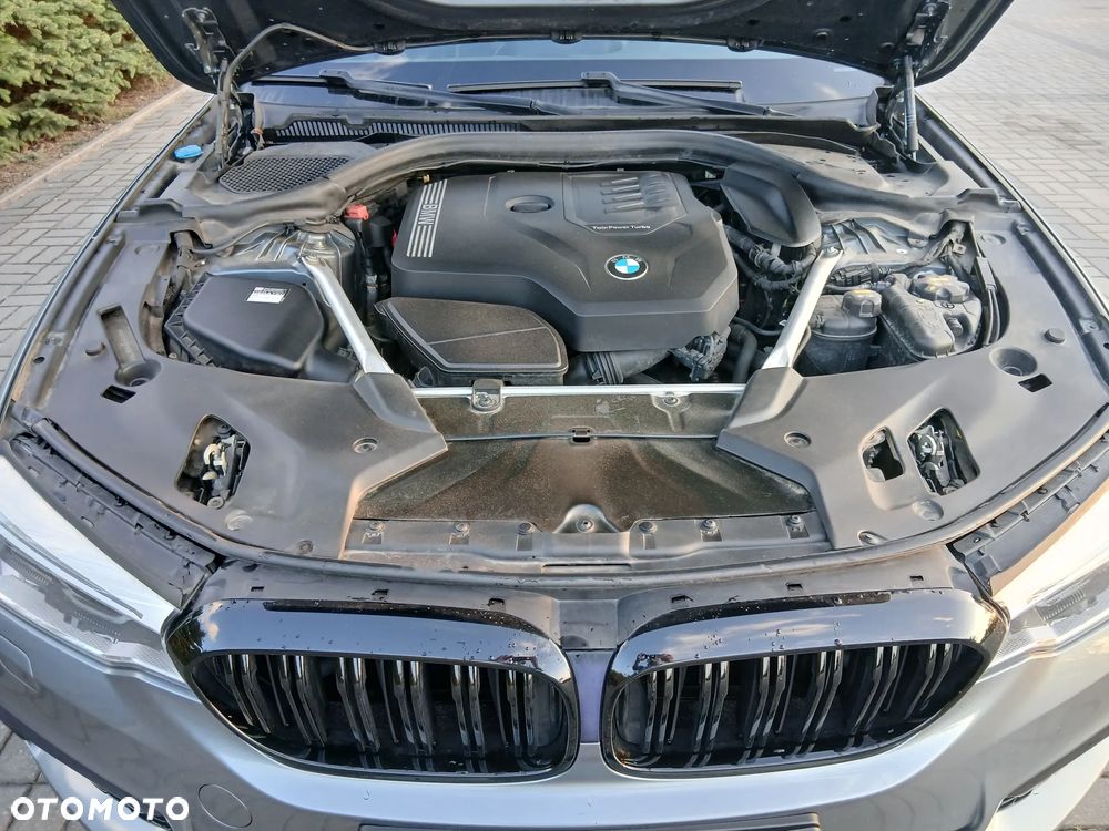 BMW Seria 5 530i xDrive M Sport sport - 18
