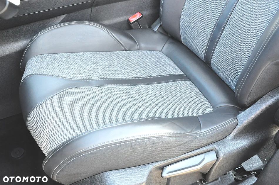 Peugeot 3008 BlueHDi 130 Stop & Start Allure Business-Paket - 27