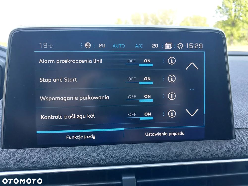 Peugeot 3008 - 18
