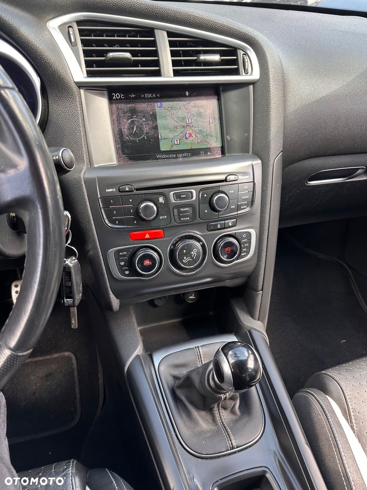 Citroën DS4 HDi 165 Pure Pearl - 10