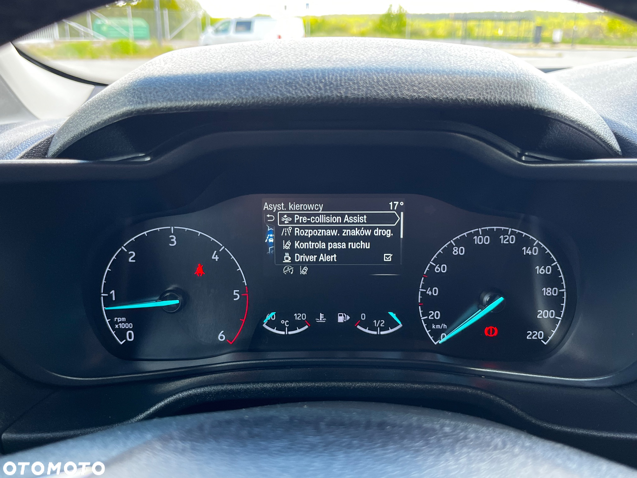 Ford Tourneo Connect - 25