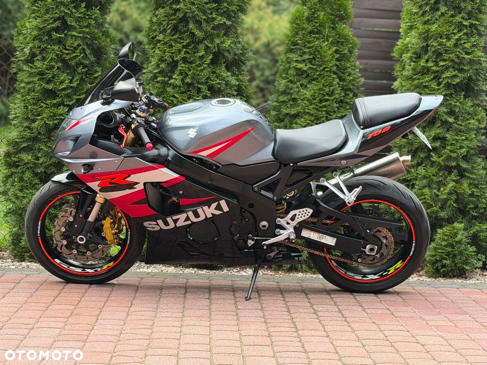 Suzuki GSX-R - 7