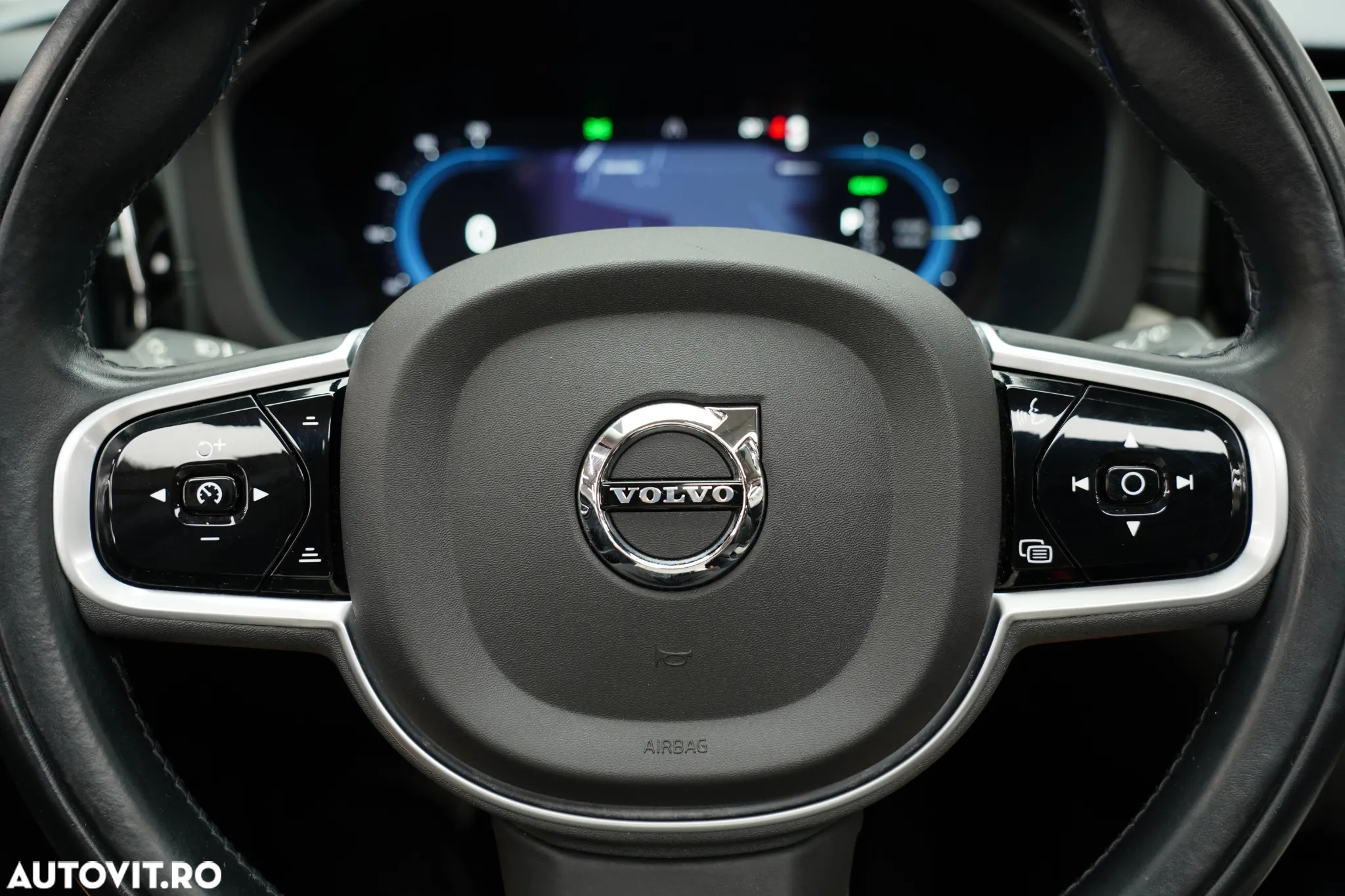 Volvo XC 60 Recharge T6 Twin Engine eAWD Inscription Expression - 33