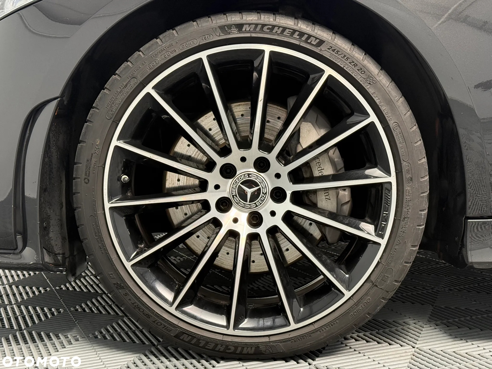 Mercedes-Benz CLS 350 9G-TRONIC Edition 1 - 34