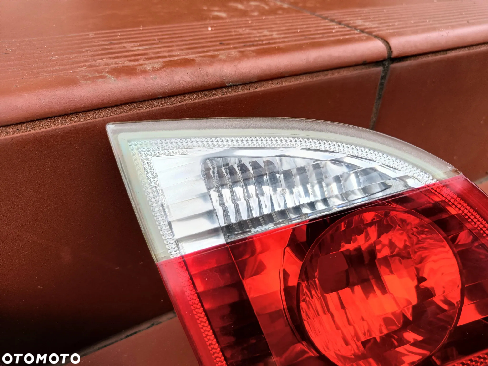 BMW E60 E61 KOMBI LAMPA TYLNA TYŁ W KLAPĘ LEWA PRAWA - 10