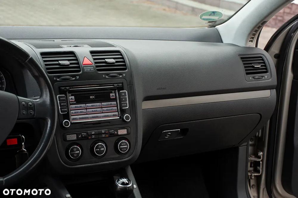 Volkswagen Golf 1.6 United - 30