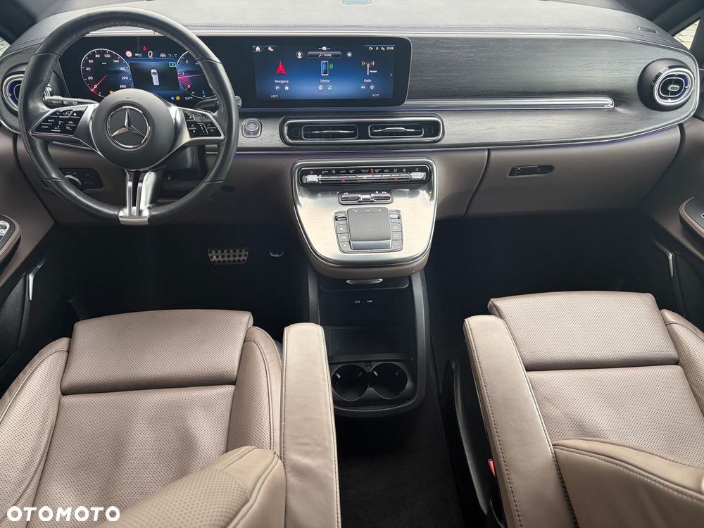 Mercedes-Benz Klasa V 2025