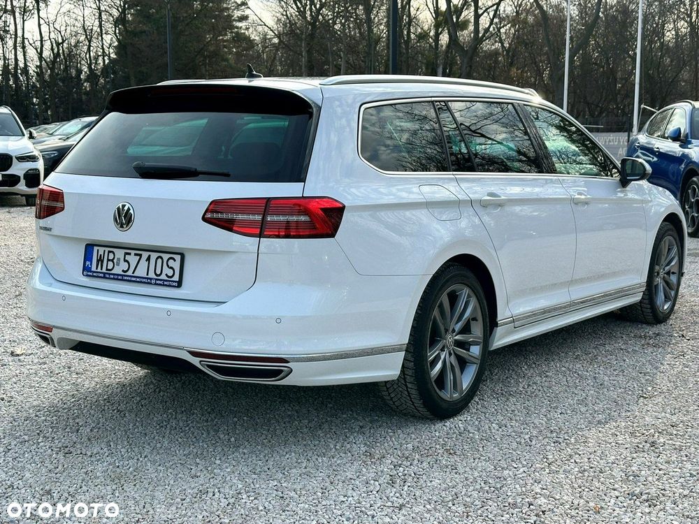 Volkswagen Passat - 8