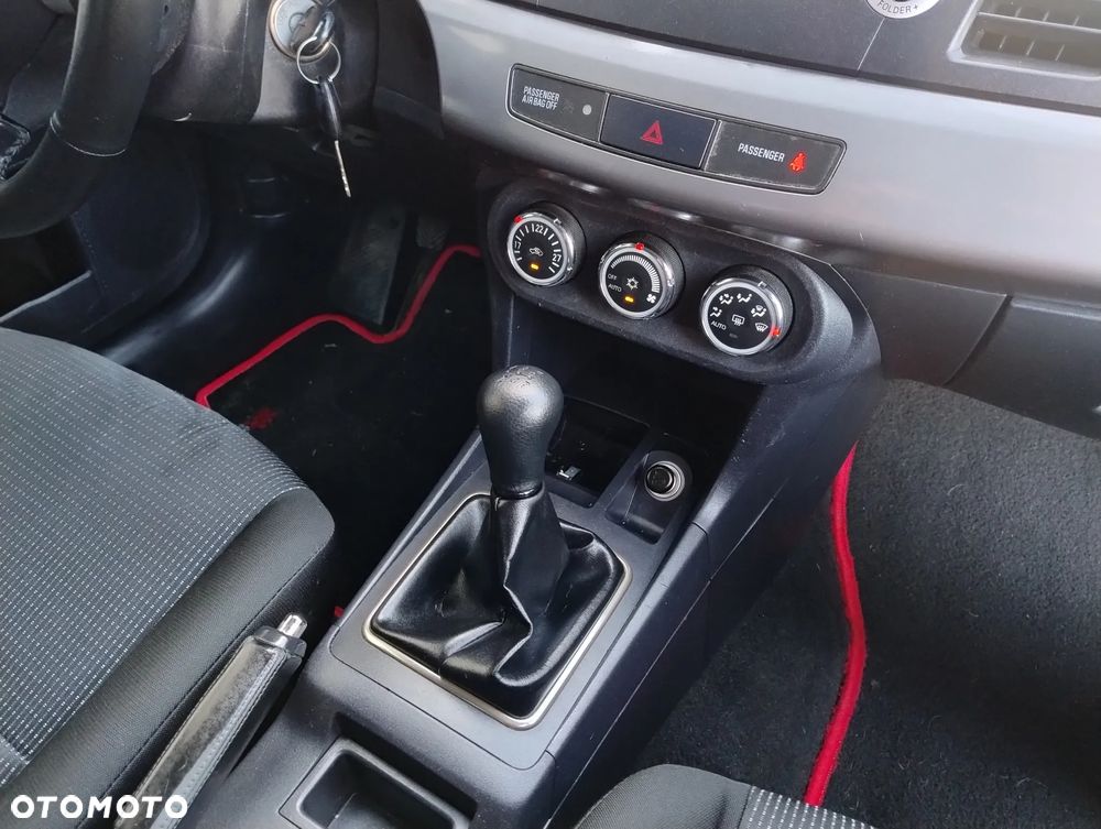 Mitsubishi Lancer 1.8 Intense - 15