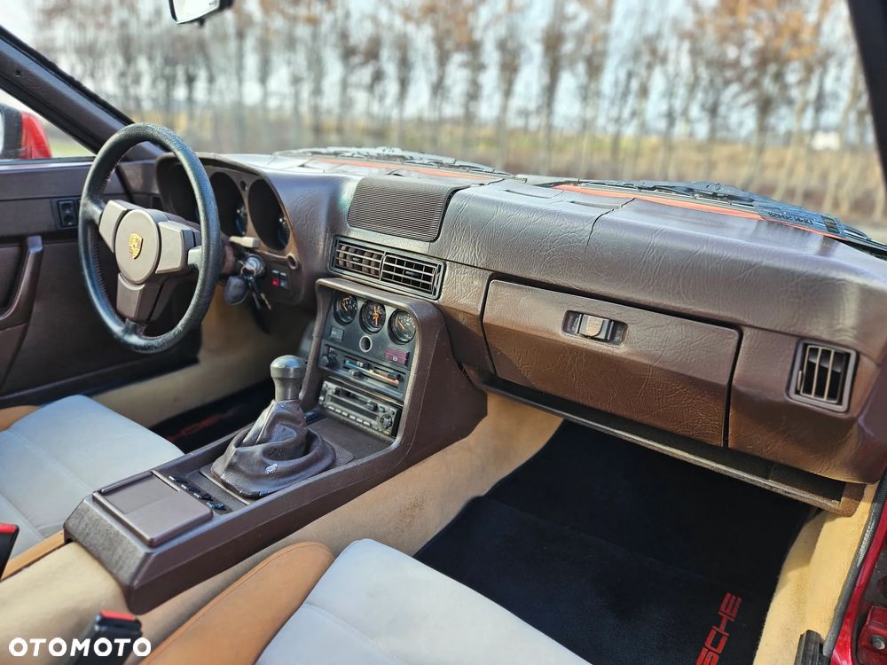 Porsche 924 - 14