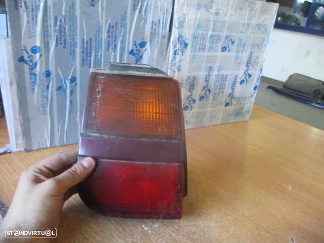 Farol Tras 0431536L MITSUBISHI SPACE WAGON 1993 2.0TD 82CV 5P VERMELHO ESQ STANLEY - 1