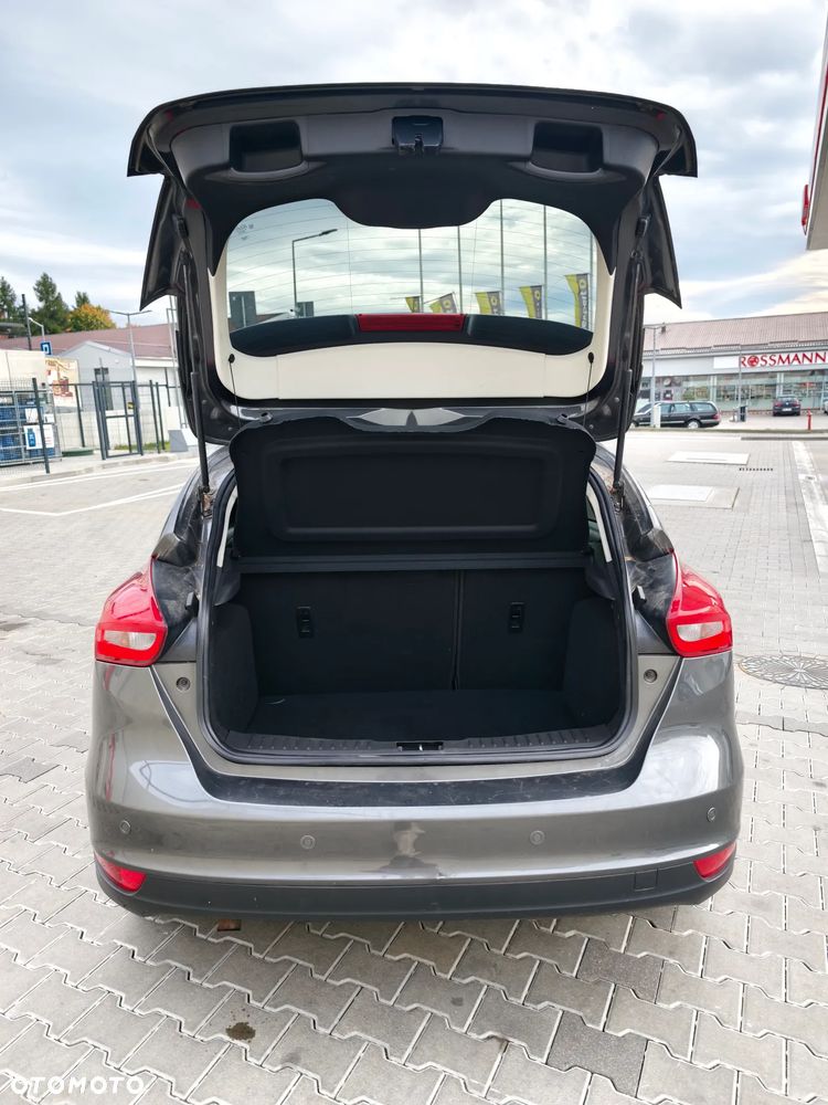 Ford Focus 1.0 EcoBoost STart-Stopp-System TITANIUM - 19