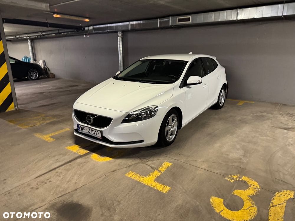 Volvo V40 T3 Drive-E Kinetic - 1