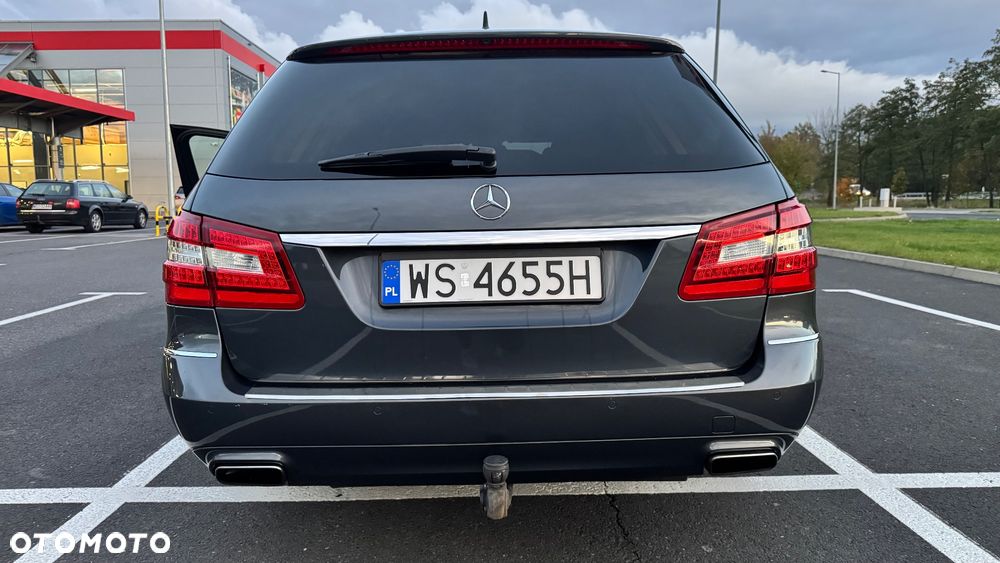 Mercedes-Benz Klasa E 250 CGI BlueEff Avantgarde - 8
