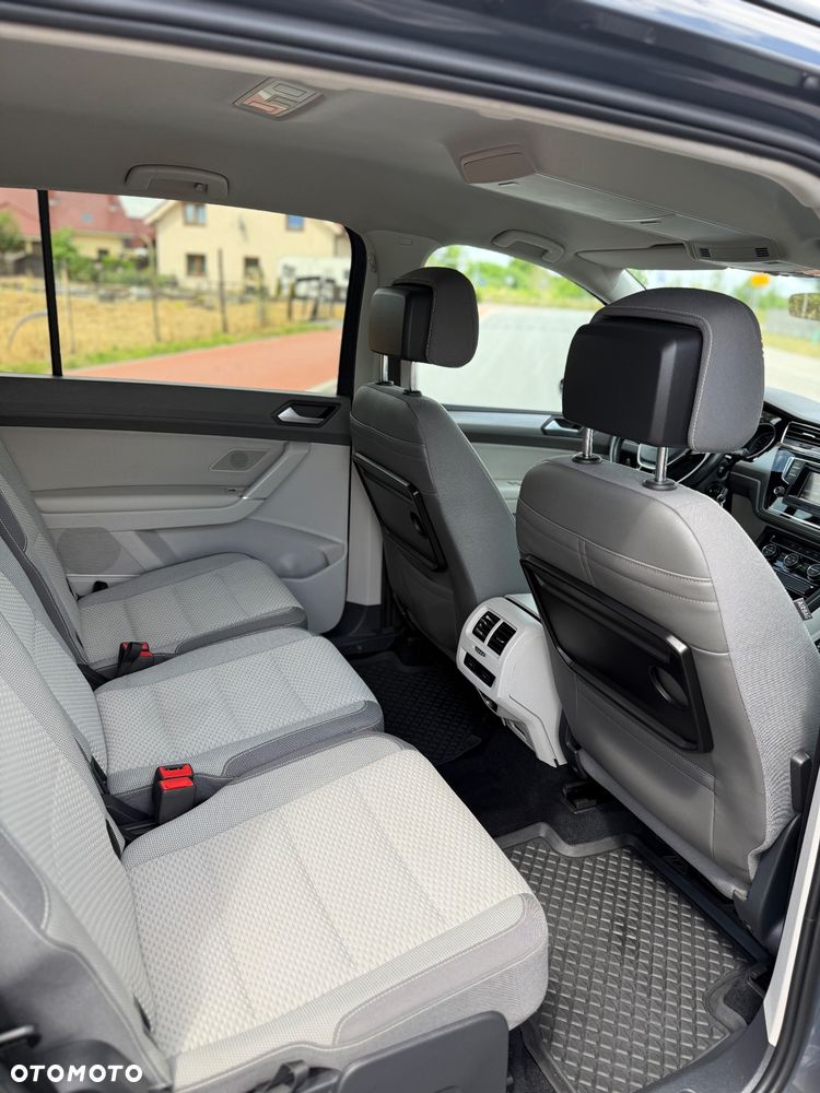 Volkswagen Touran 1.6 TDI SCR BlueMotion Technology DSG Trendline - 28