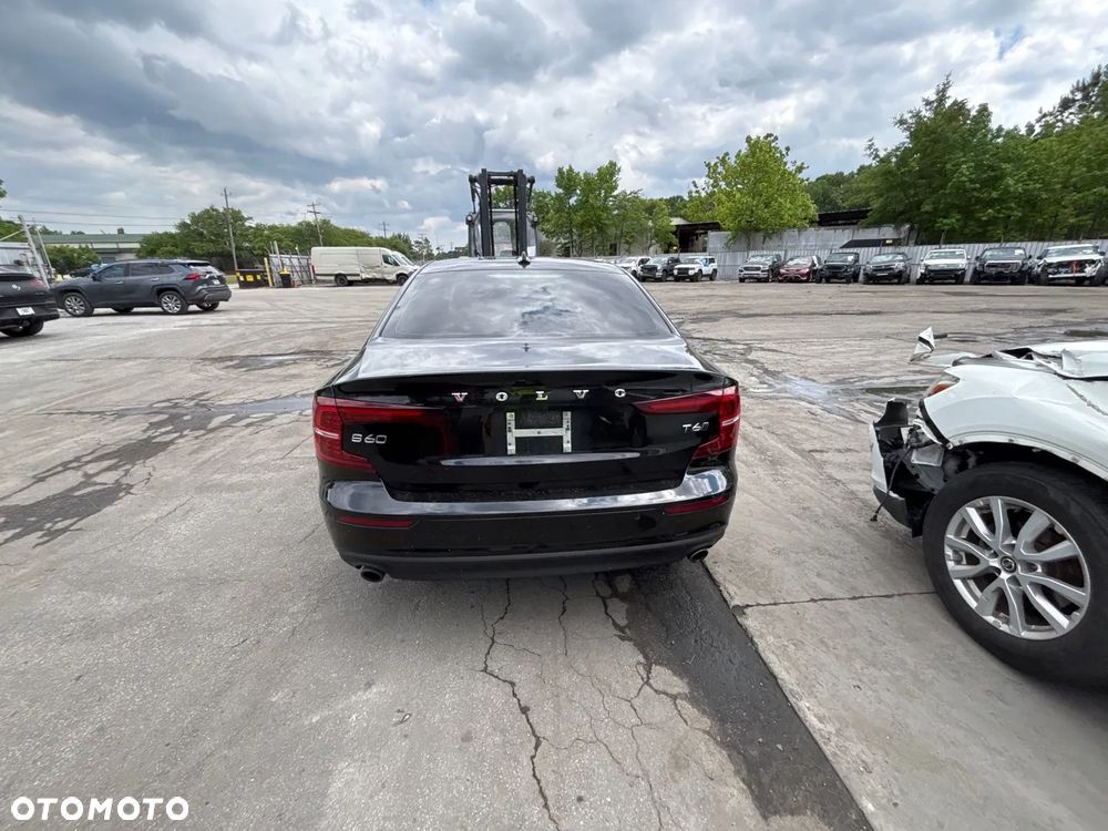 Volvo S60 T6 AWD Momentum Pro - 7