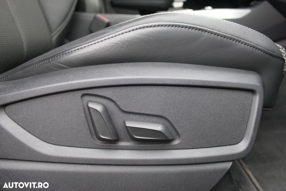 Audi Q5 50 TFSIe quattro S tronic S line - 17