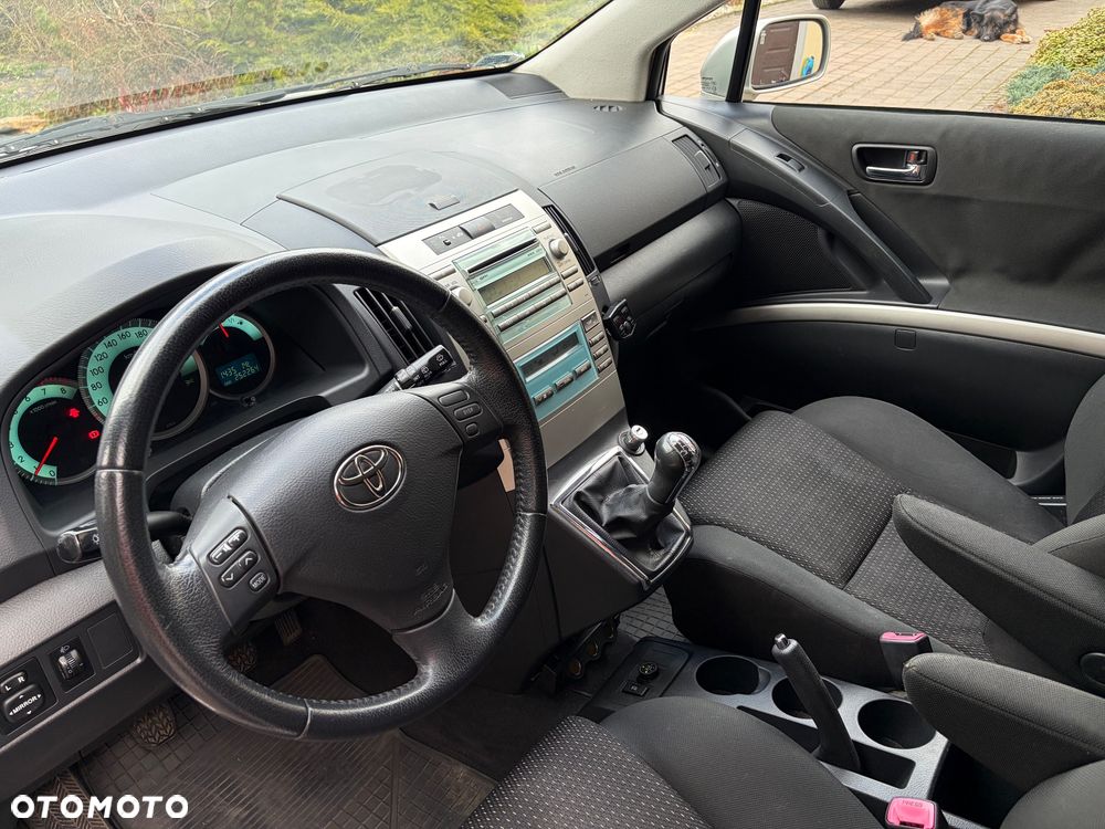 Toyota Corolla Verso 1.8 Premium 7os - 9