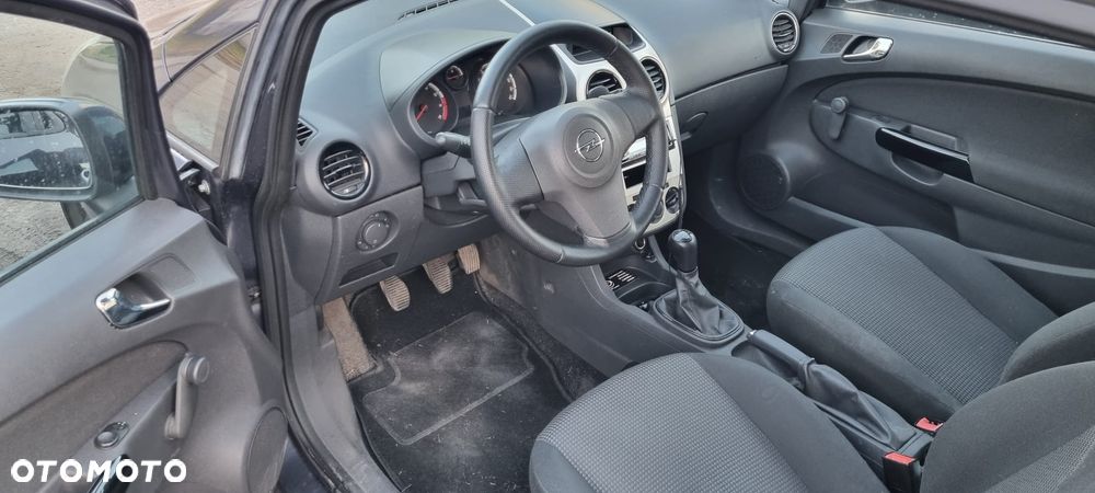 Opel Corsa 1.2 16V Cosmo - 7