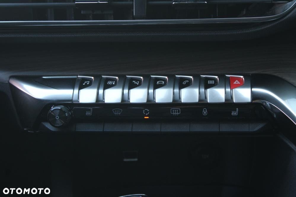Peugeot 5008 - 18