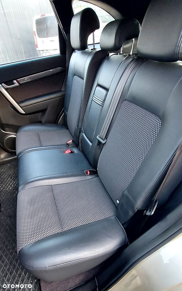 Chevrolet Captiva 2.0 d LS 5os - 14