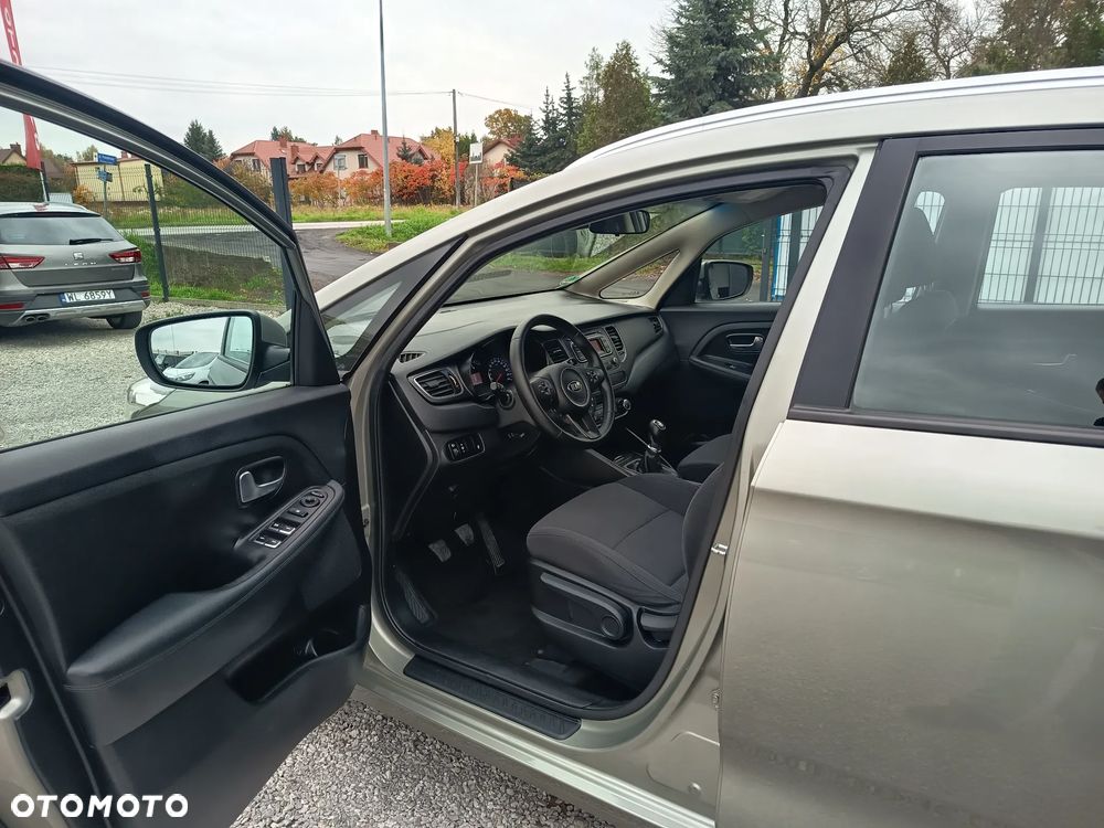 Kia Carens 1.6 GDI Fifa World Cup Edition - 15