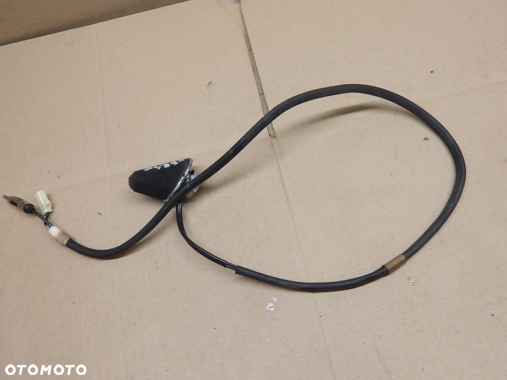TOYOTA COROLLA VERSO 2.2D ANTENA DACHOWA - 1