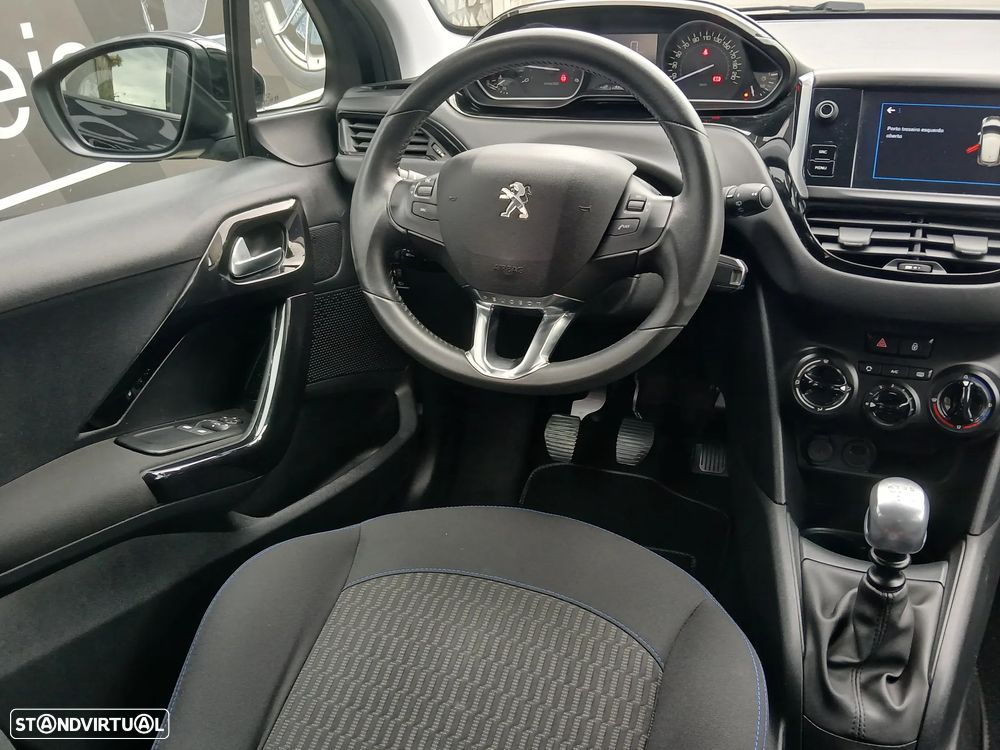 Peugeot 208 1.5 BlueHDi Signature - 14