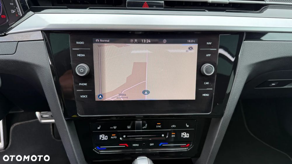 Volkswagen Arteon 2.0 TDI SCR R-Line DSG - 32