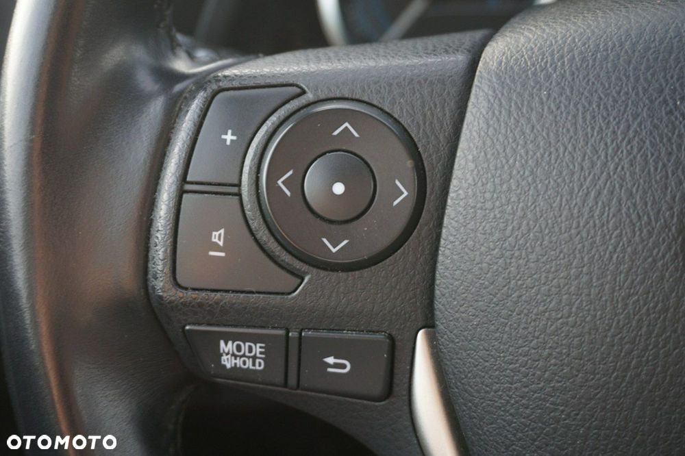 Toyota Auris - 16