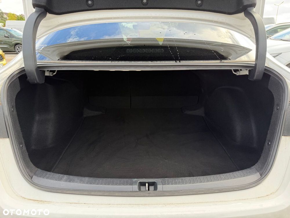 Toyota Corolla - 28