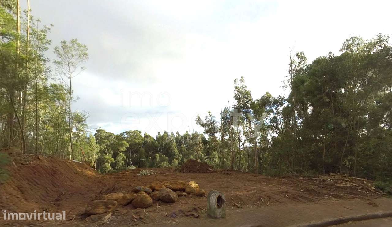 Terreno com 2060m2 com capacidade construtiva em Gaula, Madeira - Grande imagem: 2/7
