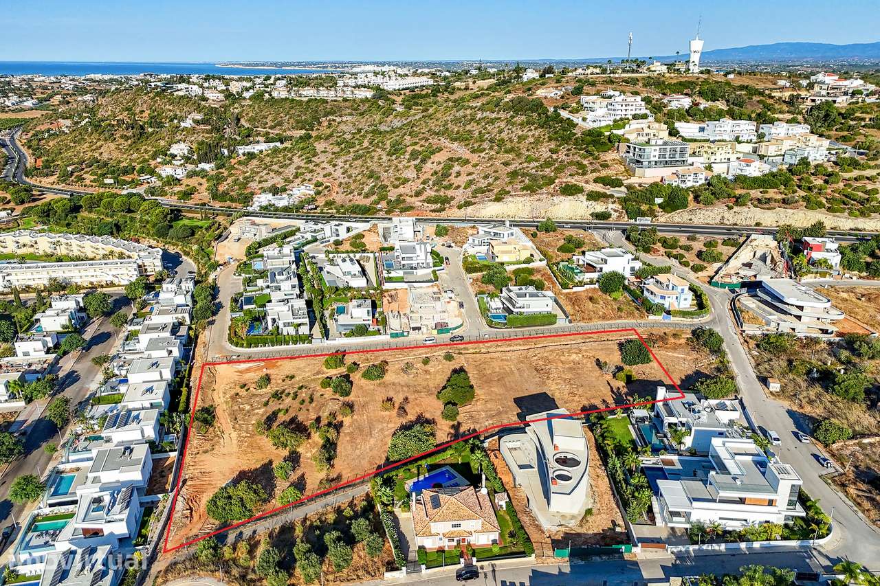 Terreno rústico em localização privilegiada na Marina de Albufeira - Grande imagem: 5/6