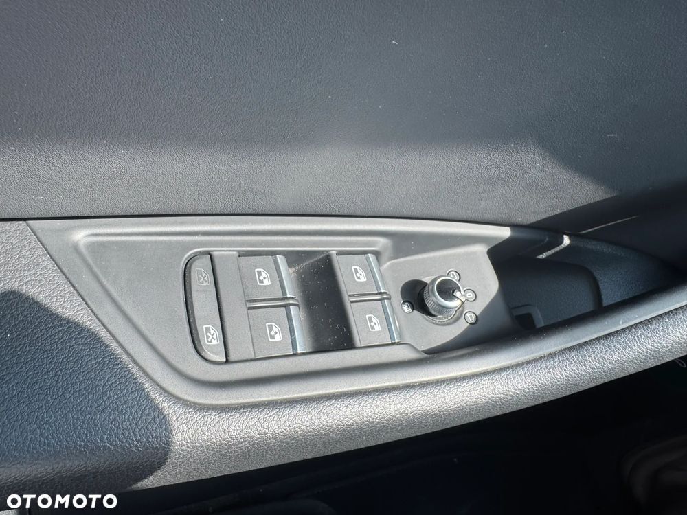 Audi A4 Limousine 35 TFSI mHEV Advanced S tronic - 22