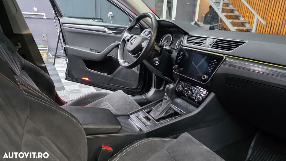 Skoda Superb 2.0 TDI DSG Premium Edition - 14