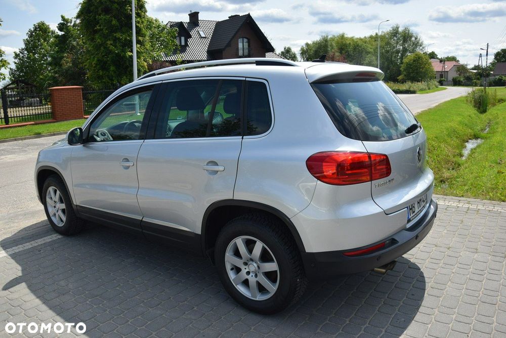 Volkswagen Tiguan 2.0 TDI DPF BlueMotion Technology Sport & Style - 16