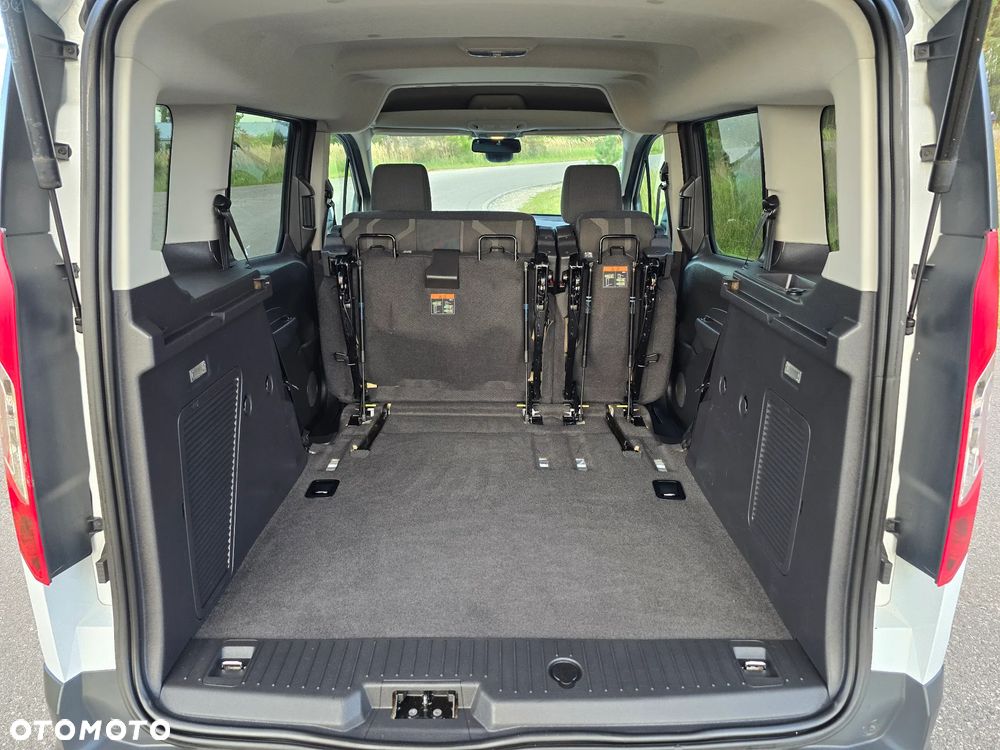 Ford Tourneo Connect - 8