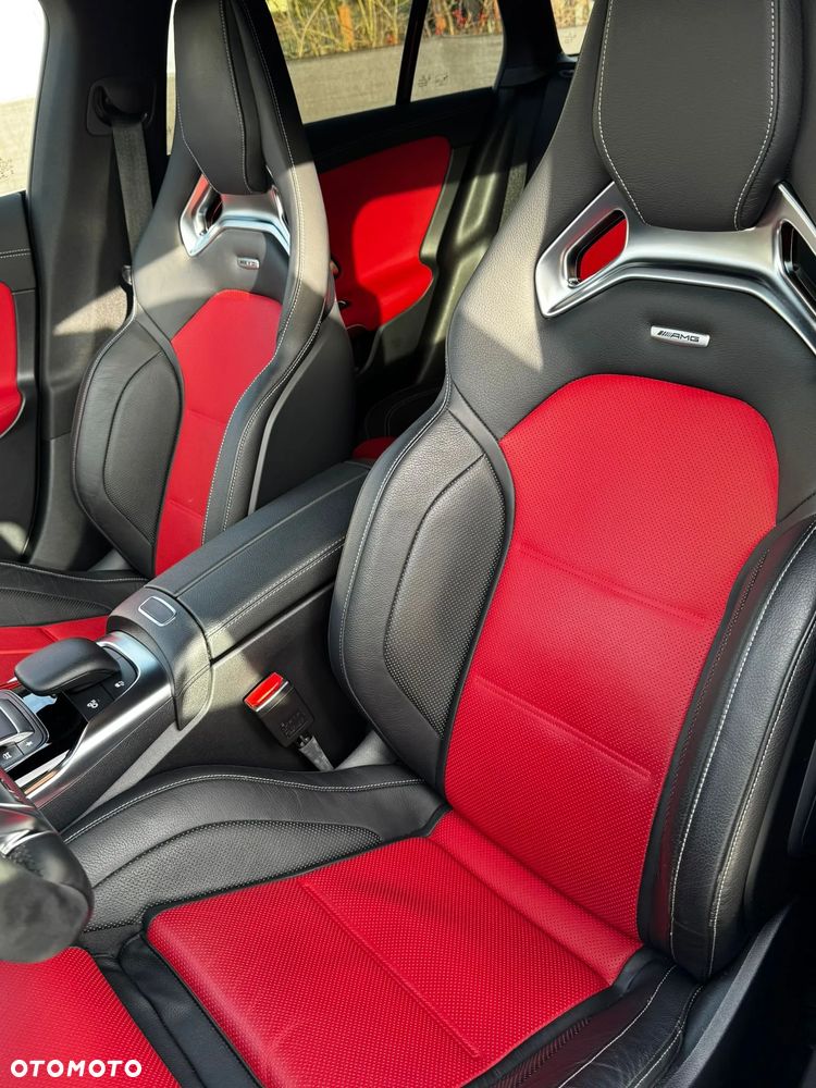 Mercedes-Benz CLA - 17