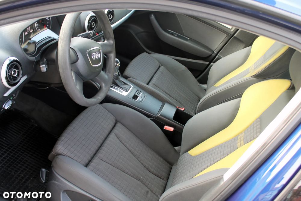 Audi A3 Sportback 1.8 TFSI S tronic Ambiente - 10
