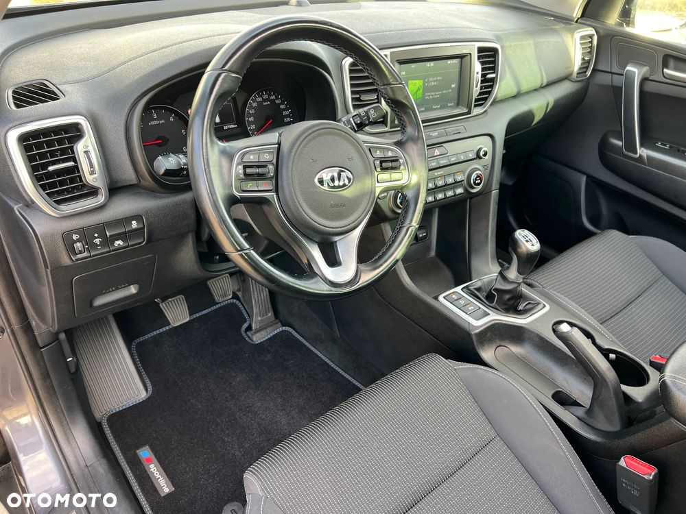 Kia Sportage - 16