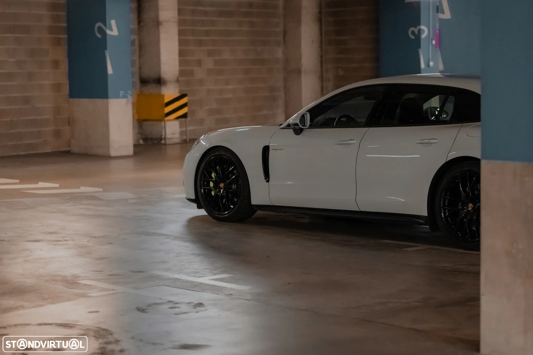 Porsche Panamera Sport Turismo 4 E-Hybrid - 22