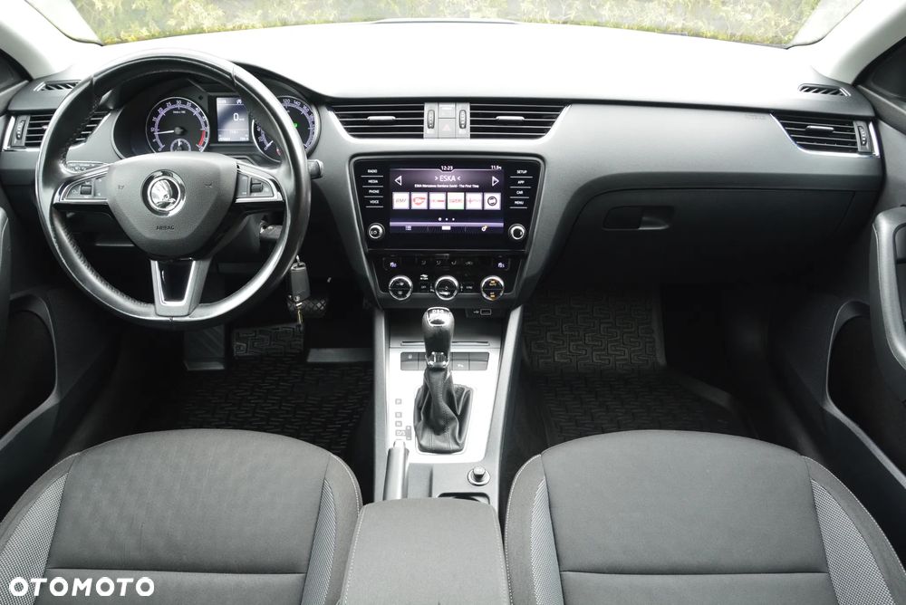 Skoda Octavia 2.0 TDI Ambition DSG - 4
