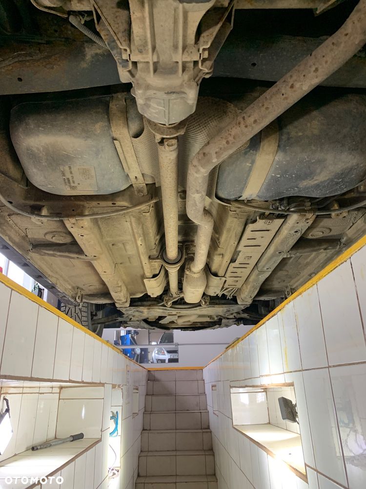 Suzuki SX4 1.9 DDiS DPF 4x4 Comfort - 17