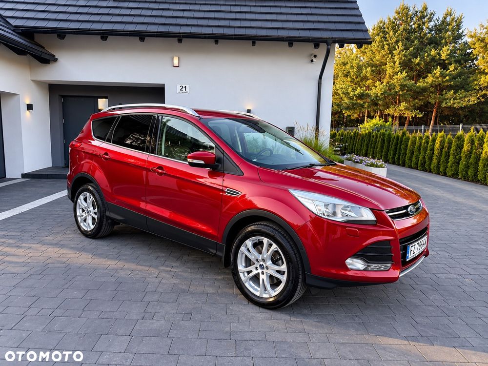 Ford Kuga 2.0 TDCi 2x4 Titanium - 5