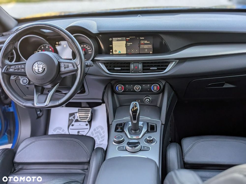 Alfa Romeo Stelvio - 25