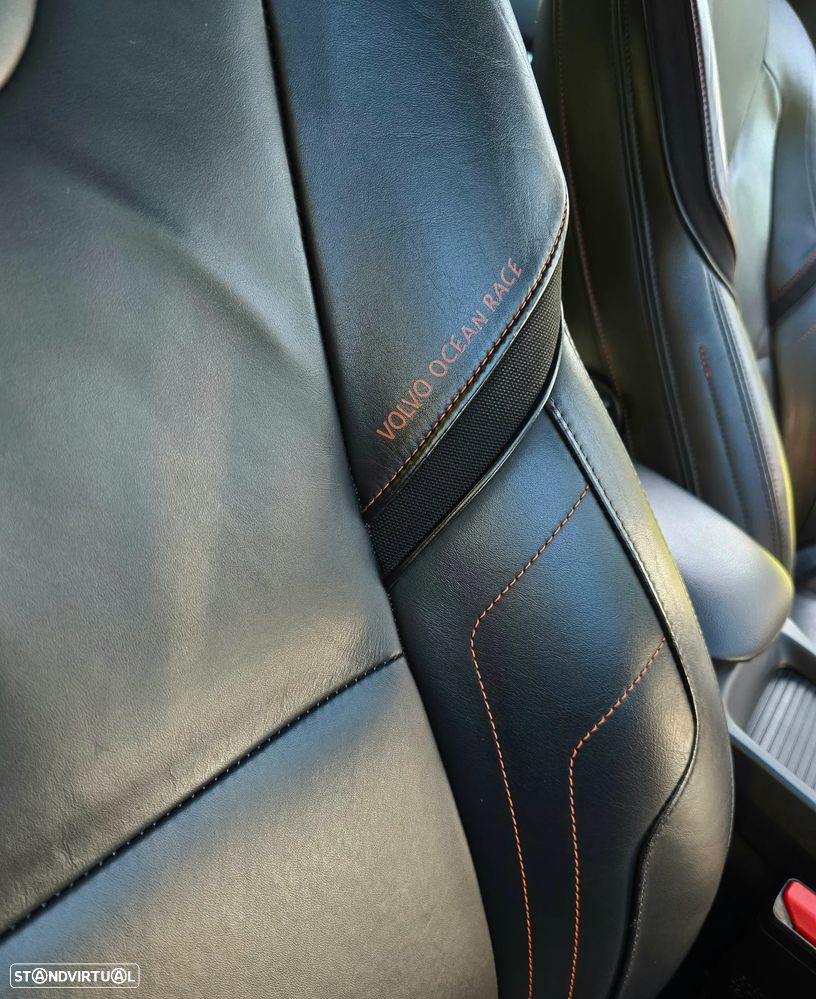 Volvo V40 Cross Country 1.6 D2 Volvo Ocean Race - 18
